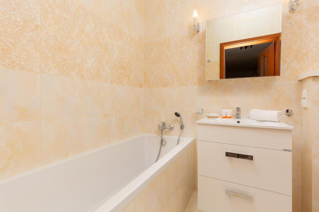 Apartament Na Woli Sowinskiego By Noclegi Renters Варшава Экстерьер фото